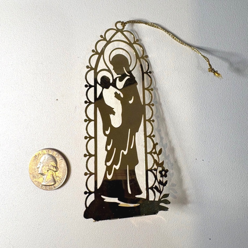Vintage Lucinda 1991 USA Madonna and Child Christmas Ornament Gold Tone